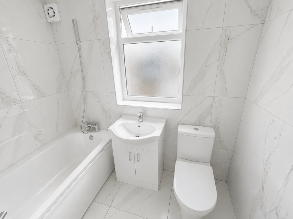 Apartment in Southall - View 2