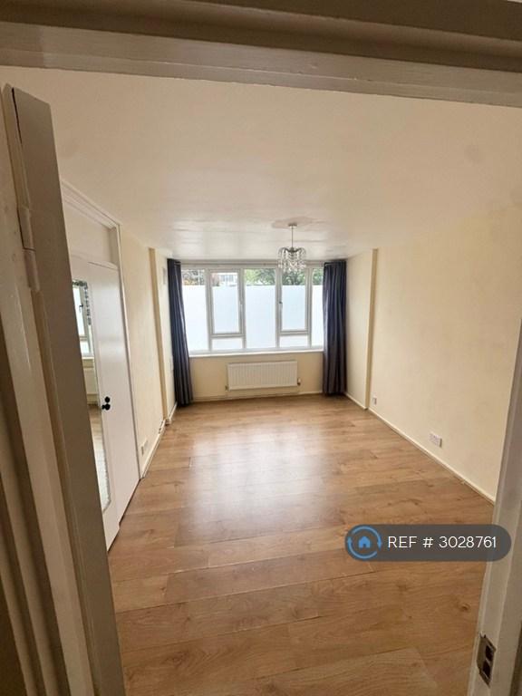 Apartment in London - View 2