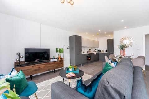 2 bedroom flat to rent, Dover Court, Dominion Road, UB2 5AE