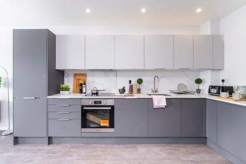 2 bedroom flat to rent, Dover Court, Dominion Road, UB2 5AE