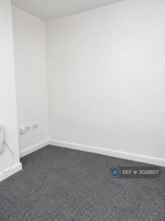 House in Leicester, City of Leicester - View 4