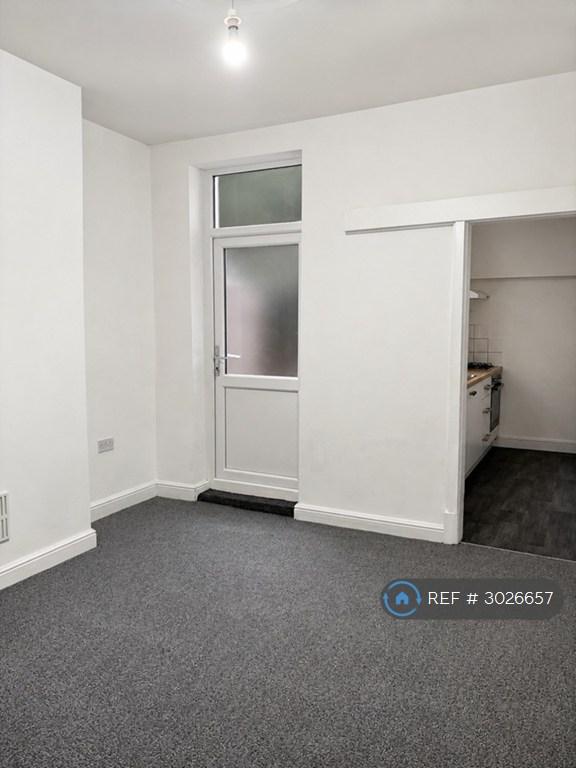 House in Leicester, City of Leicester - More