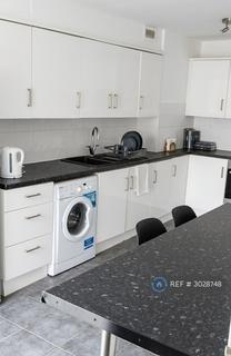 4 bedroom semi-detached house to rent, Burchell Road, London, SE15