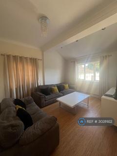 4 bedroom detached house to rent, Gloucester Rd, Cheltenham, GL51