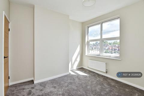 2 bedroom terraced house to rent, King William Street, Stoke-On-Trent, ST6