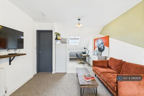1 bedroom in a house share to rent, Humber Road, Coventry, CV3