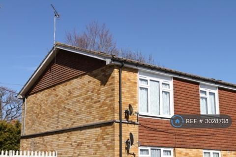 1 bedroom flat to rent, Crisfield Court, St. Michaels, Tenterden, TN30