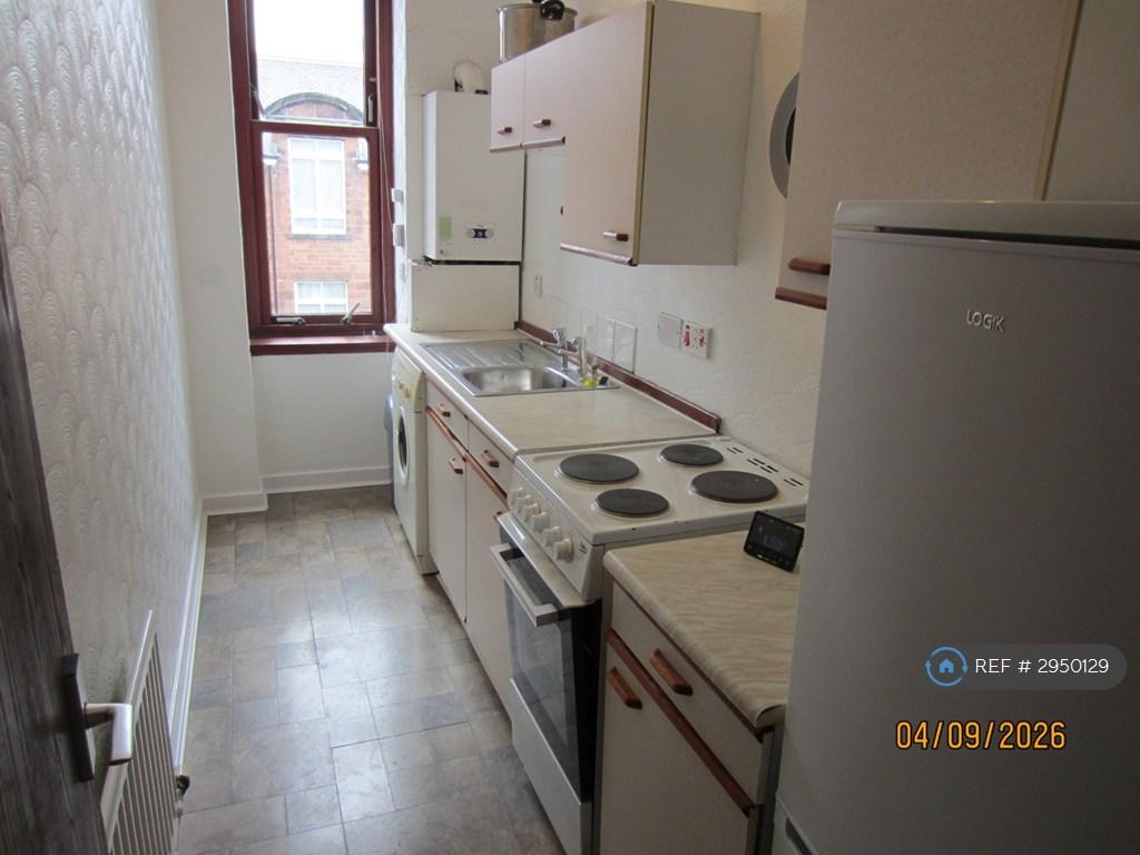 Apartment in Glasgow, New Cathcart, Cathcart - View 4