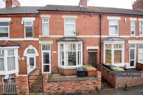 3 bed terraced house for rent in Alexandra Road, Wellingborough, NN8