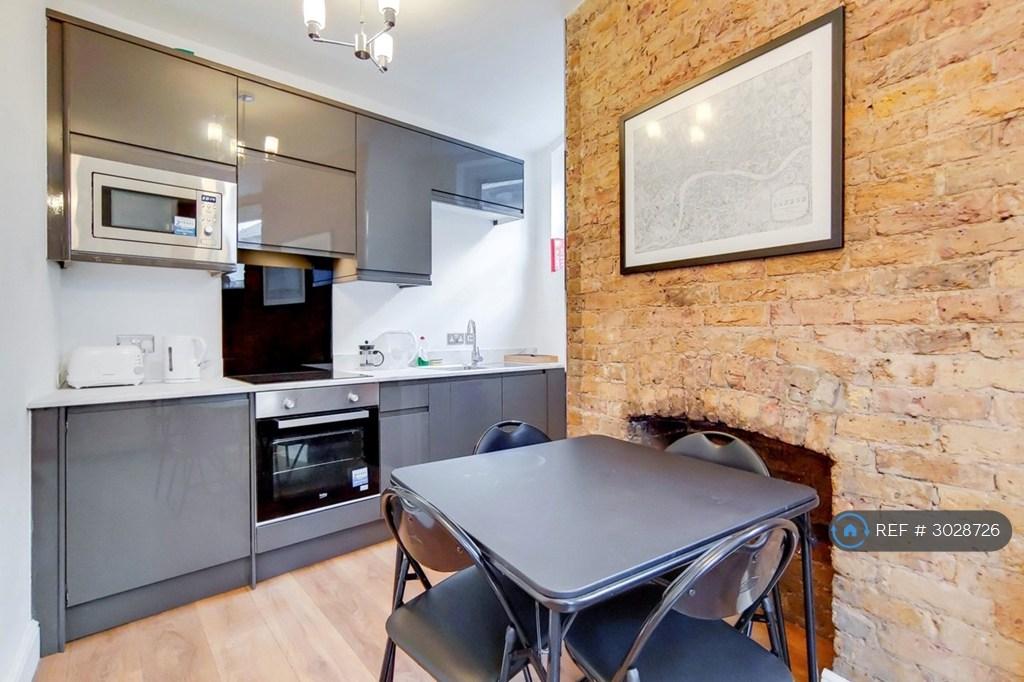 Apartment in London - View 3