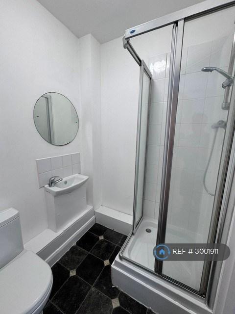 Apartment in Bristol - View 5