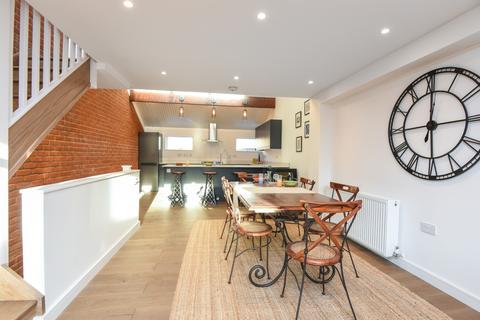 3 bedroom house to rent, Elm Grove, Wimbledon, London, SW19