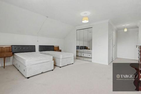 2 bedroom retirement property for sale, Friends Avenue, Waltham Cross EN8