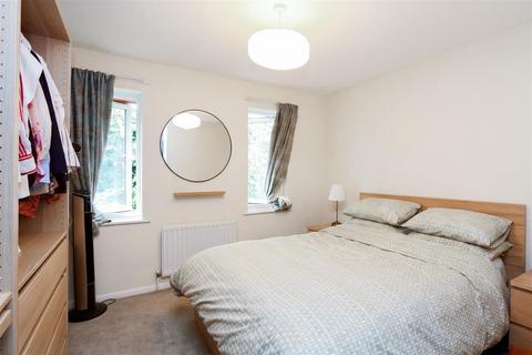 2 bedroom terraced house for sale, Elstree Hill, Bromley