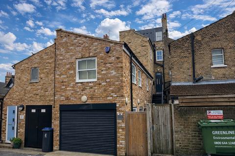 Retail property (high street) for sale, 15 Queens Rd Buckhurst Hill IG9 5BZ