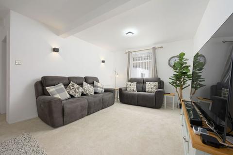 3 bedroom detached house for sale, 32 Parkview Avenue, Falkirk, FK1 5JX