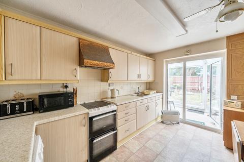 2 bedroom bungalow for sale, Beverley, Toothill, Swindon, SN5