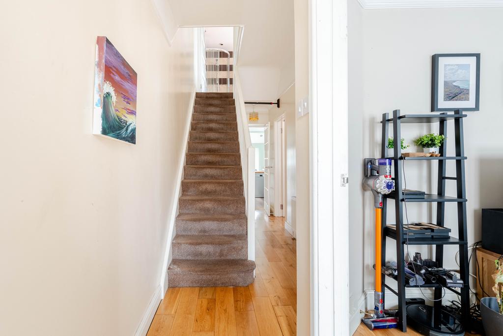 House in Bristol, Avonmouth - More