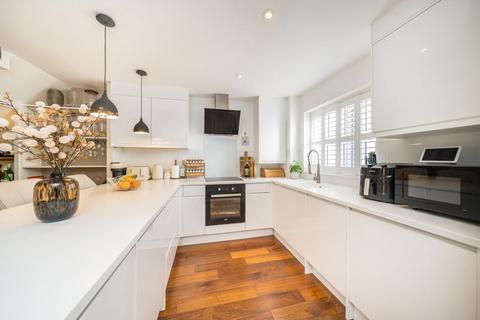 undefined, Oakmead Place, Mitcham CR4