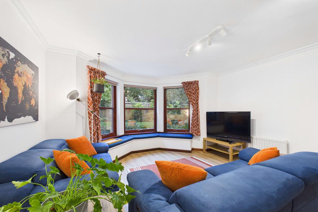 Apartment in Edinburgh - View 3
