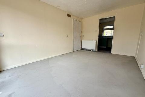 2 bedroom flat for sale, Portway, Chippenham