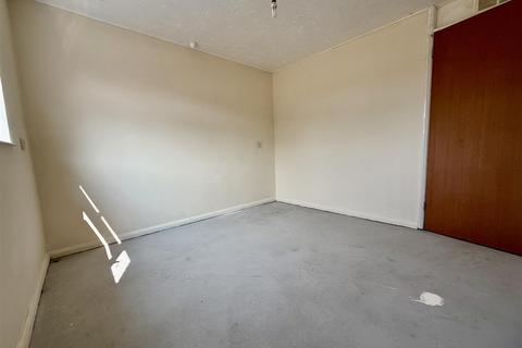 2 bedroom flat for sale, Portway, Chippenham