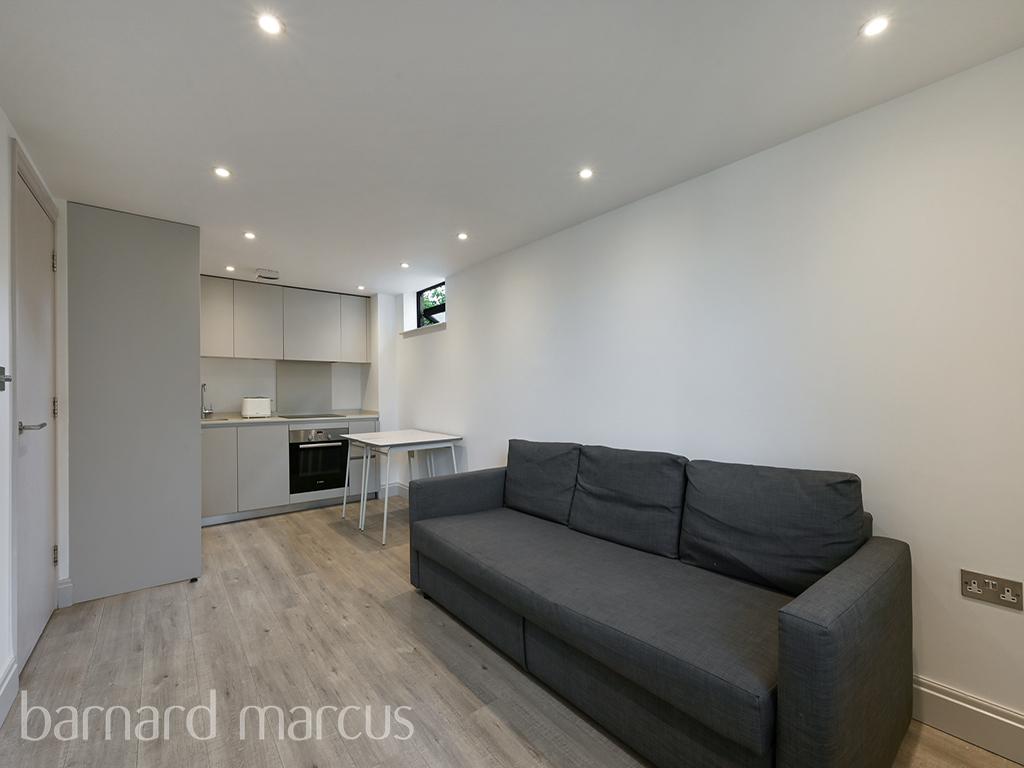 Apartment in London - View 5