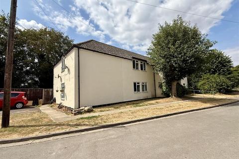 2 bedroom flat for sale, Limes Place, Latton, Swindon