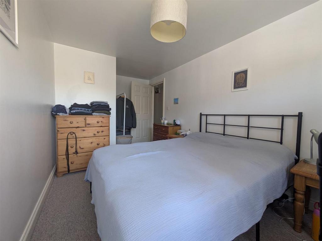 Apartment in Bristol - View 2