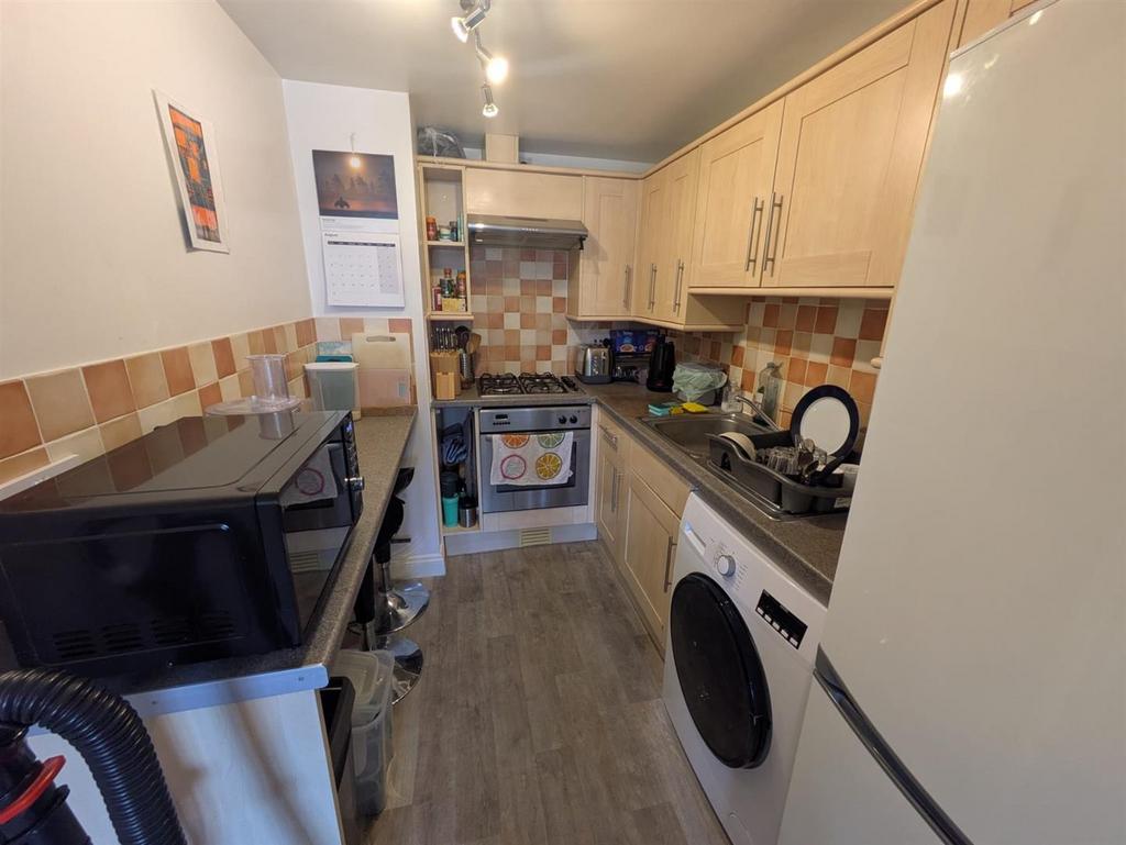 Apartment in Bristol - View 3