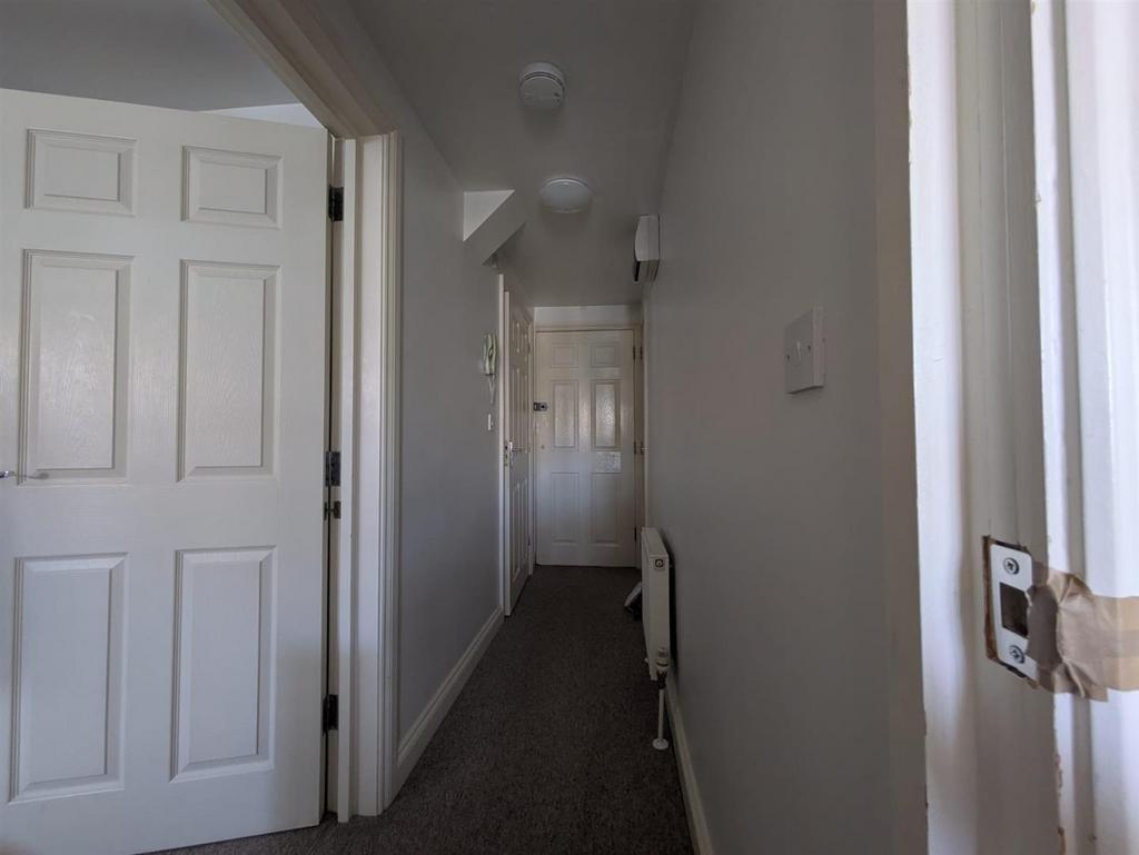 Apartment in Bristol - View 4