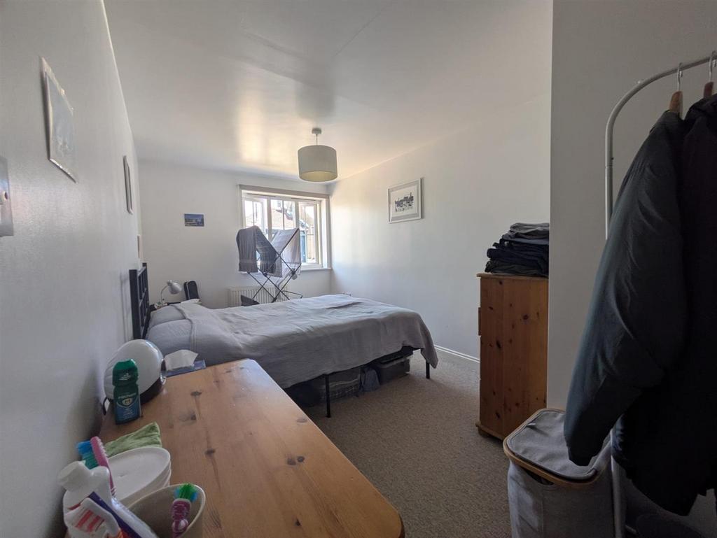 Apartment in Bristol - More