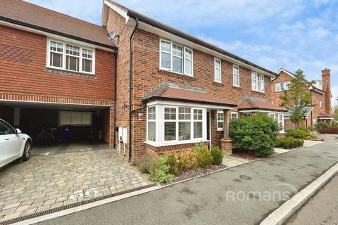 3 bedroom terraced house for sale, Red Cedar Avenue, Fleet, Hampshire
