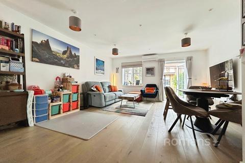 3 bedroom terraced house for sale, Red Cedar Avenue, Fleet, Hampshire