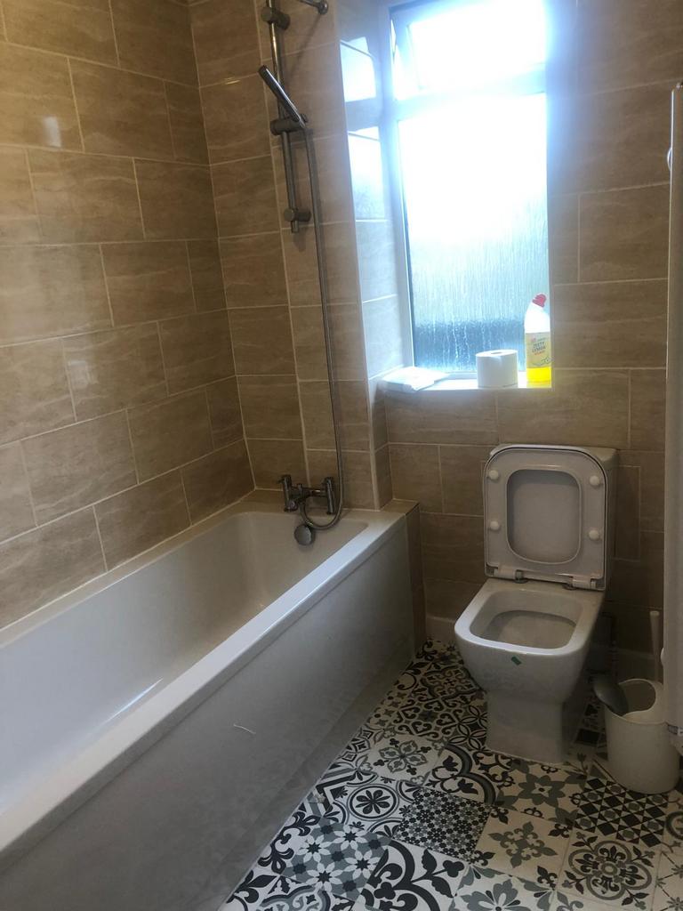 Apartment in Salford - View 2