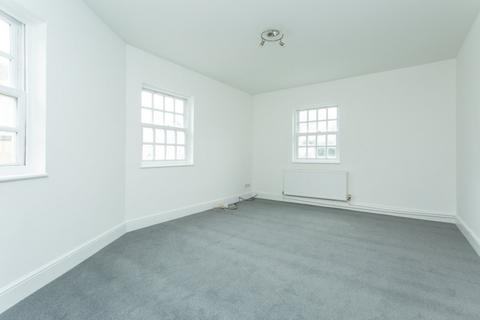 2 bedroom flat to rent, 14-16 Canterbury Road, Whitstable, Kent, CT5