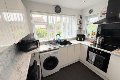 2 bedroom semi-detached bungalow for sale, Tewit Lane, Halifax HX2