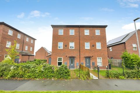 2 bedroom townhouse for sale, Cardwell Road, Leeds