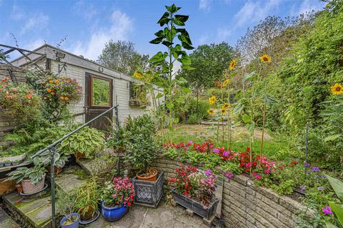 3 bedroom semi-detached house for sale, Roding View, Buckhurst Hill