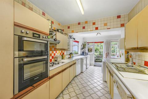 3 bedroom semi-detached house for sale, Roding View, Buckhurst Hill