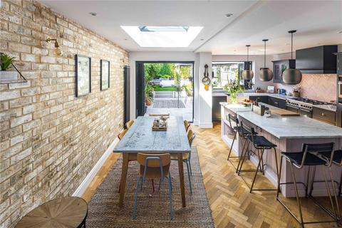 4 bedroom terraced house for sale, Mount Pleasant Lane, Clapton, London, E5