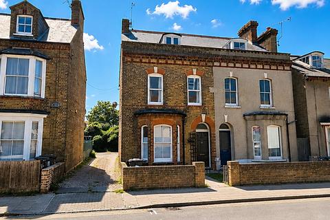 2 bedroom maisonette to rent, High Street, First Floor Flat, Herne Bay, CT6 5AX