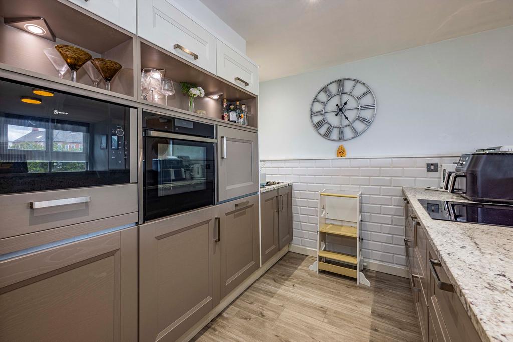 Apartment in Nottingham - View 5