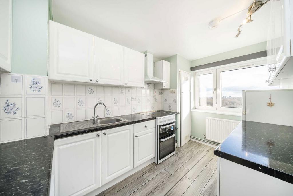Apartment in London - View 3