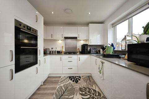 4 bedroom detached house for sale, Albatros Lane, Aylesbury HP22
