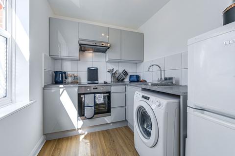 1 bedroom flat for sale, Paxton  Close, Forest Hill, London, SE23
