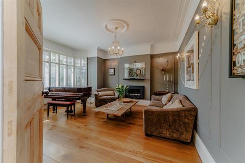 6 bedroom semi-detached house for sale, Avenue, Birmingham B13