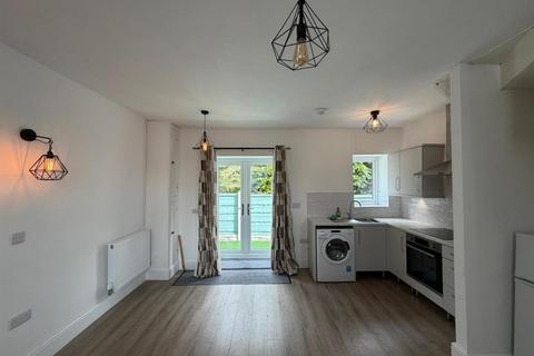2 bedroom terraced house to rent, Bridge Street, Water, Rossendale, BB4 9RG