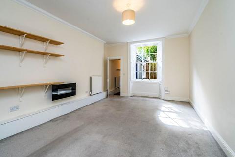 2 bedroom flat to rent, Northumberland Street, New Town, Edinburgh
