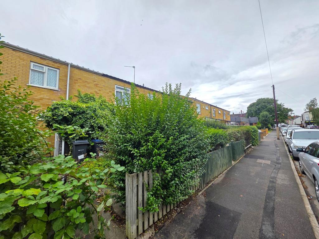 House in Birmingham, West Midlands - View 2